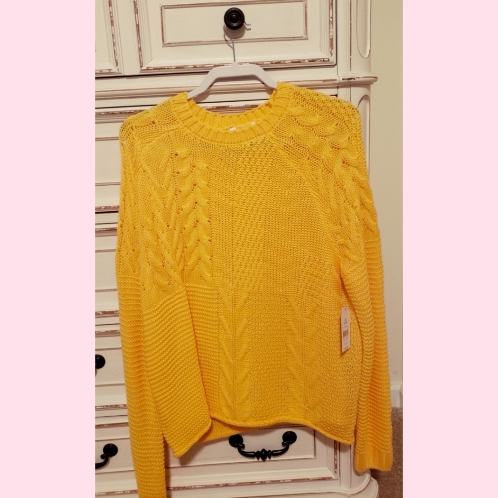 Time and Tru Yellow Stitched Sweater